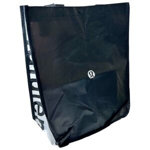 Lululemon Large Tote Bag Black and White Black Handles Snap Closure Classic Logo